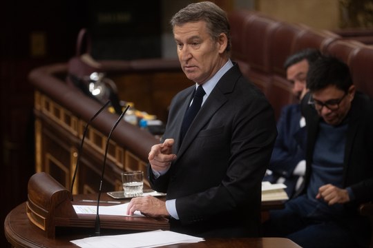 Feijóo se hace eco de una noticia de Vozpópuli sobre Sánchez