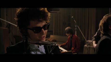 A Complete Unknown ｜ Featurette ｜ Live On Set