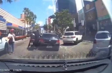 Discussão de trânsito termina em pancadaria em Fortaleza