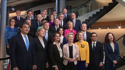 La Eurocámara aprueba la nueva Comisión Europea, centrada en reforzar la economía del bloque