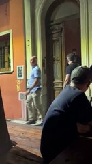 Lenny Kravitz en Argentina: cenó en un bar de Chacarita antes de sus shows y saludó a los fans