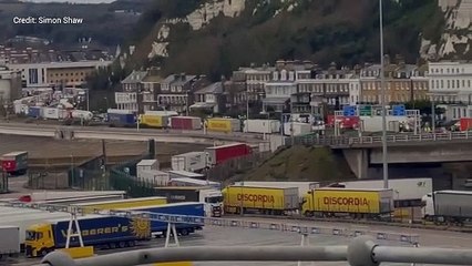 Dover Docks Hit by Go-Slow Tractor Protest 🚜 Disrupting Freight Traffic