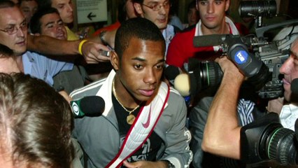 STF forma maioria para manter Robinho na prisão