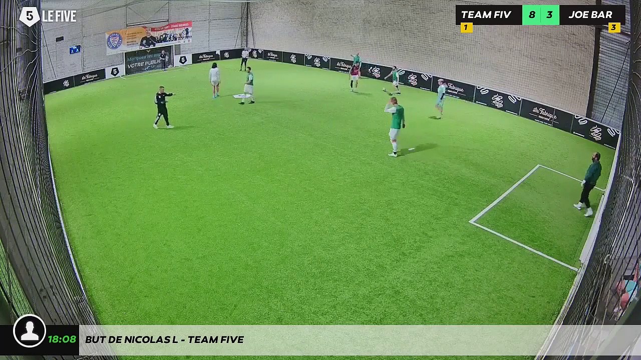 But de Nicolas L - Team Five