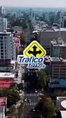 Un tráiler que transportaba pañales volcó sobre el Periférico en la colonia Santa Cecilia