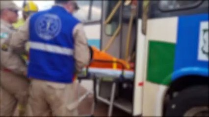 Mulher fica ferida ao cair dentro do ônibus no Brasmadeira