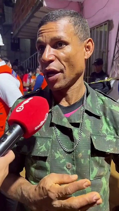 "Estou pensando em salvar vidas", diz homem que perdeu casa após deslizamento de terra em Saramandaia