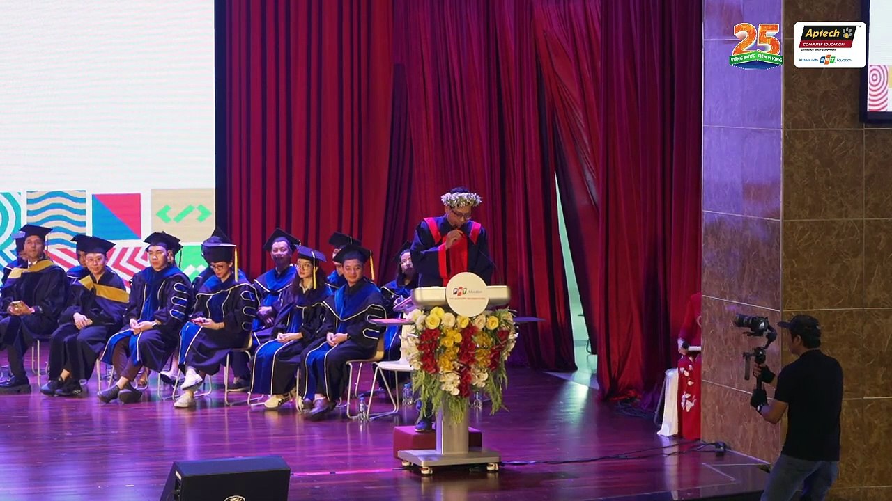 Lợi thế khi theo học ngành lập trình viên quốc tế