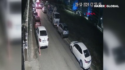 Bursa'da feci kaza: İşçi servisi ile otomobil çarpıştı! O anlar kamerada