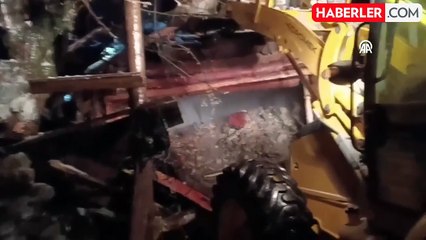 Kastamonu'da Yangın: 1 Yaralı, Baba ve Engelli Oğul Kayboldu