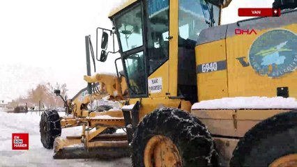 Van'da kardan kapanan 134 yerleşim yerinin yolu açıldı