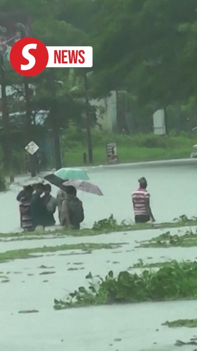 Sri Lankan flooding, landslides kill at least 12