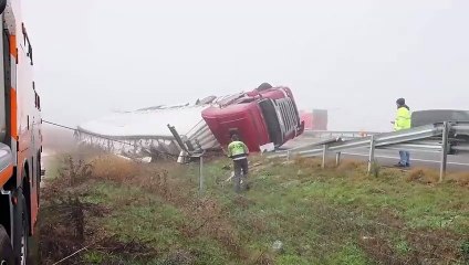 Vuelco de un camión en la A-62 en Valladolid