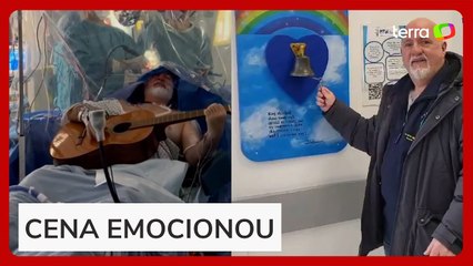 Músico toca violão durante cirurgia para retirada de tumor cerebral na Inglaterra