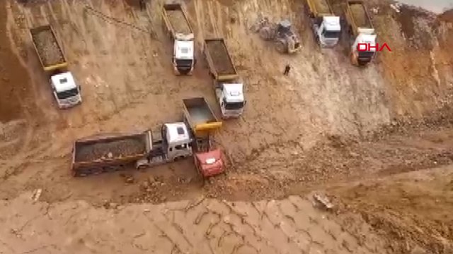 Gebze'de hafriyat döküm alanında toprak kayması