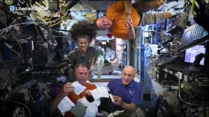 Los astronautas estadounidenses de la Estación Espacial Internacional celebran Acción de Gracias