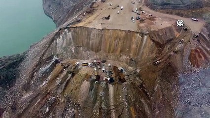 Hafriyat döküm sahasında toprak kaydı! 1 işçi yaralandı