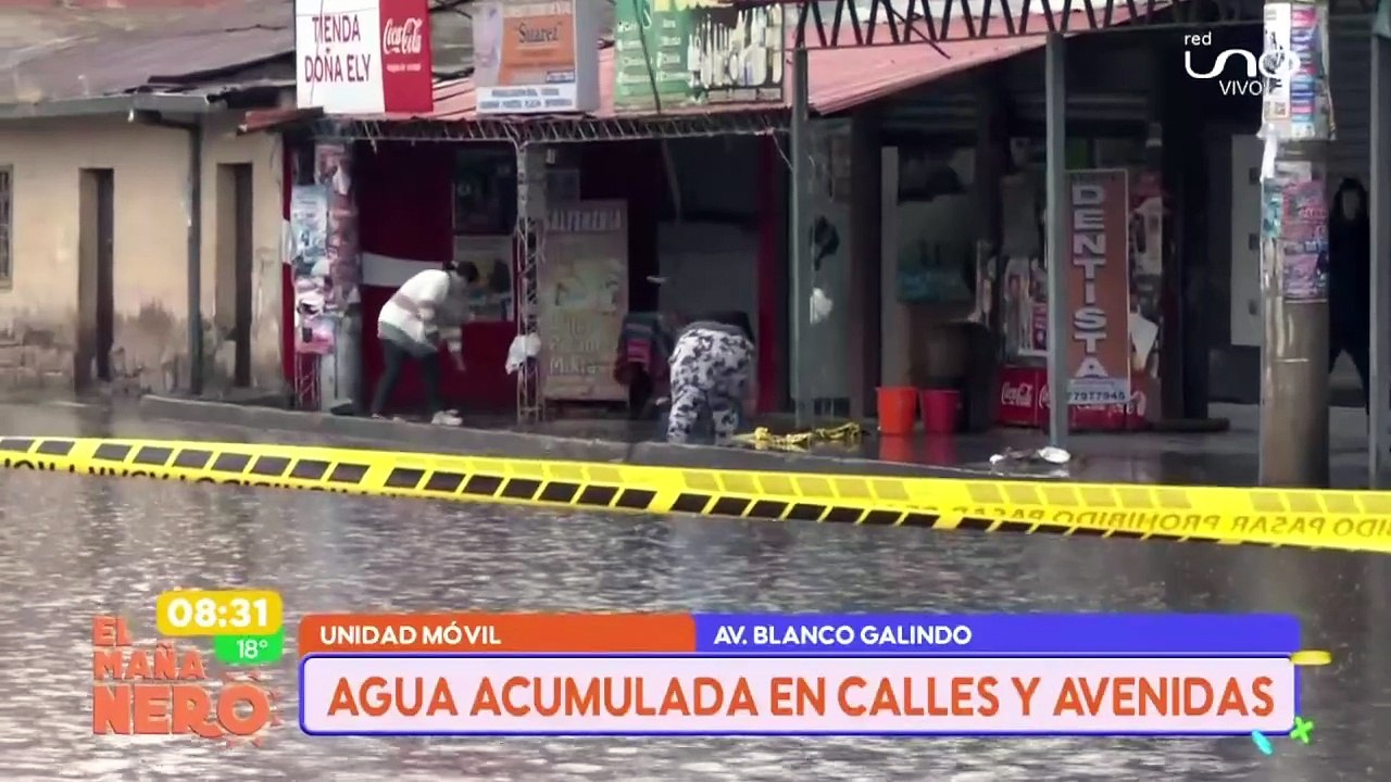 Intensa lluvia en Cochabamba genera caos vehicular, calles y avenidas inundadas