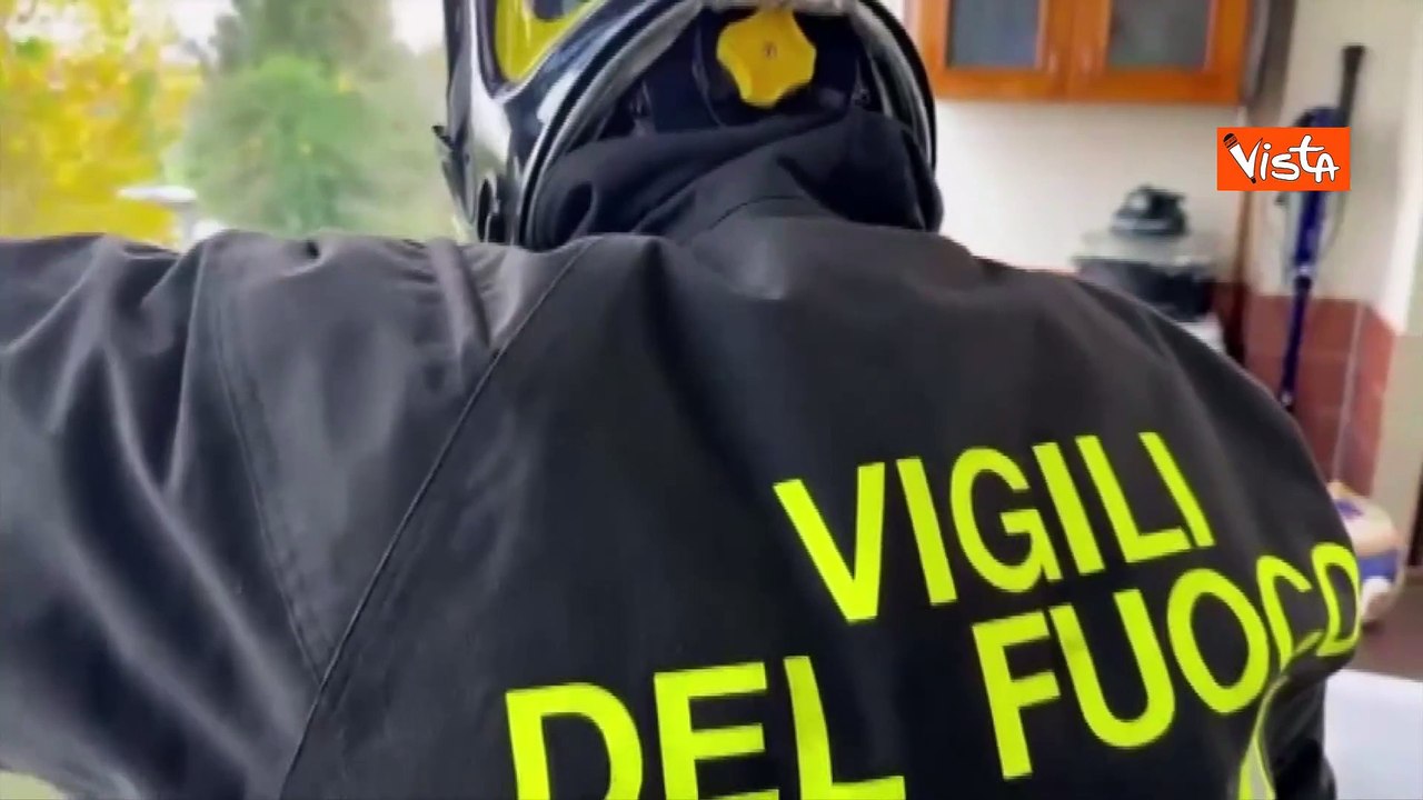 A Caivano sgombero di 36 case occupate abusivam...