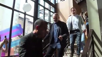 Miguel Bosé anuncia su regreso a los escenarios ocho años después