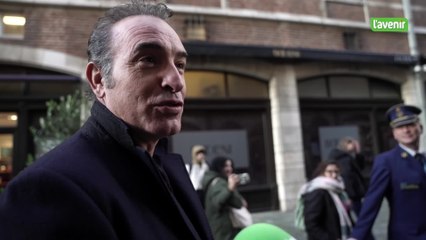 Une médaille pour Jean Dujardin et un habit de Zorro pour Manneken Pis