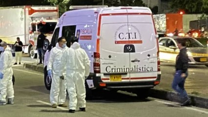 Hombre asesinó a su pareja e intentó suicidarse dentro de un bus de servicio público en Medellín