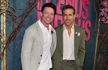 Ryan Reynolds laisse le même message vocal à Hugh Jackman tous les trois jours