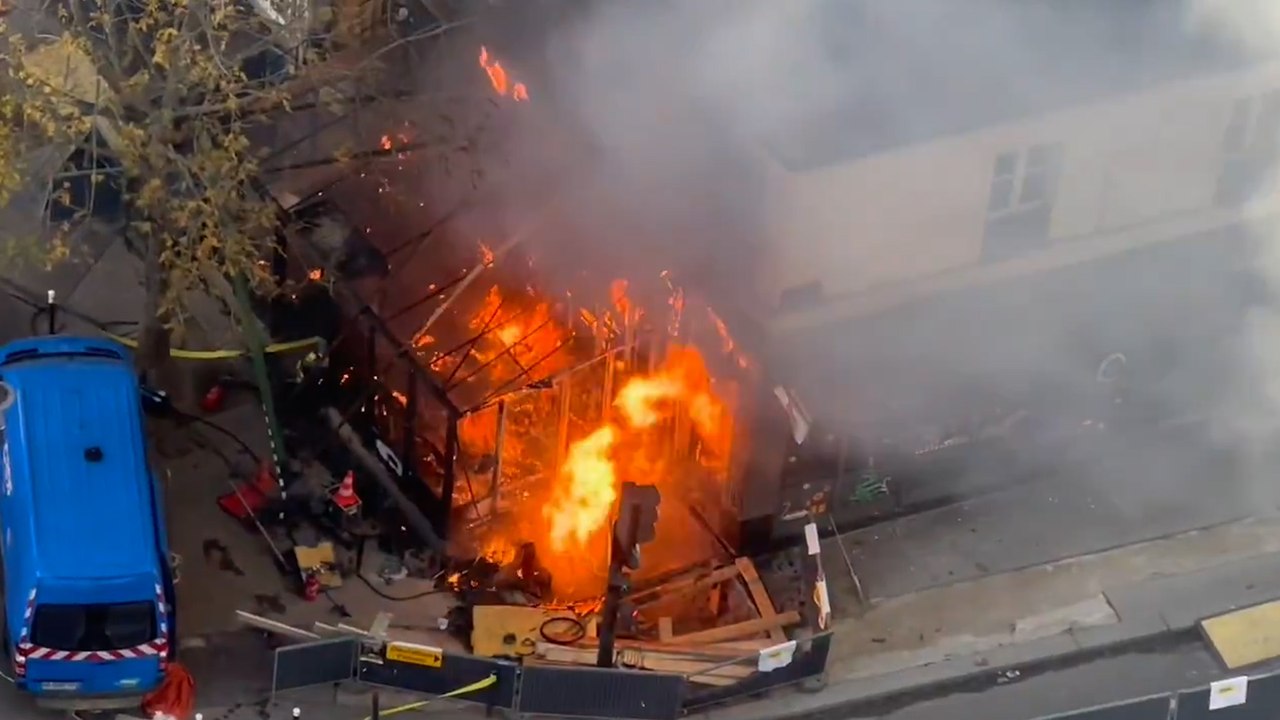 Paris : un restaurant en feu après une fuite de gaz dans le quartier de Montparnasse