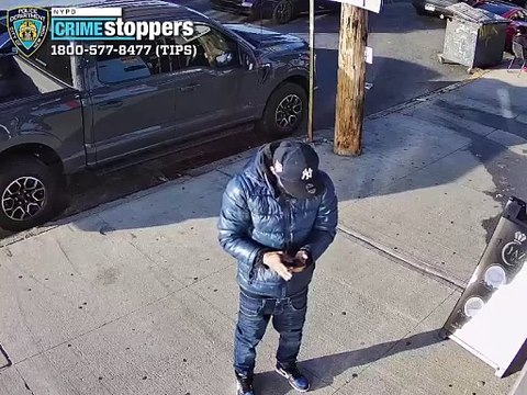 2 women punched then robbed of groceries in the Bronx; suspect sought