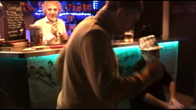 manuel ferré en mini-live show quand c'est pas la saison des tomates