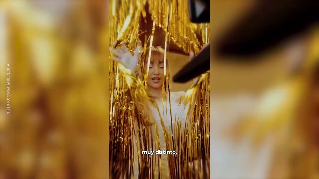 Un set muy distinto : Maria Becerra adelantó su versión de Jingle Bells