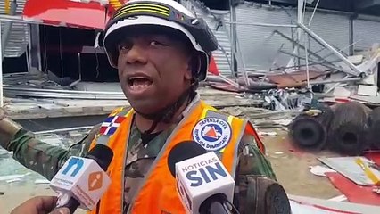 Colapso de Plaza Comercial en Santiago Deja Varios Heridos y Genera Caos Vial