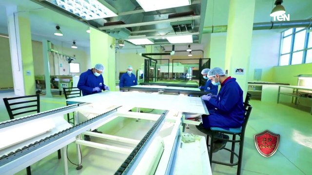 جولة في الشركة العربية للطاقة المتجددة وتوطين صناعة ألواح الطاقة الشمسية| درع الوطن