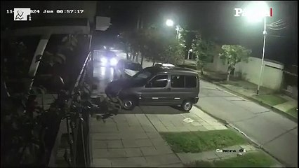 Iván Marcone agredió a un hincha que le pidió que se vaya de Independiente