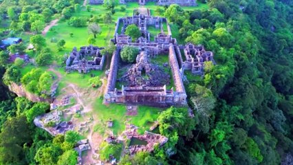Preah Vihear located in northern part of Cambodia ប្រាសាទព្រះវិហារ ស្ថិតនៅភាគខាងជើងនៃប្រទេសកម្ពុជា