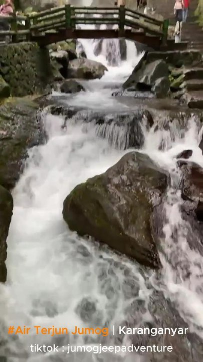 Air terjun Jumog Karanganyar Sejuk Keren Banget