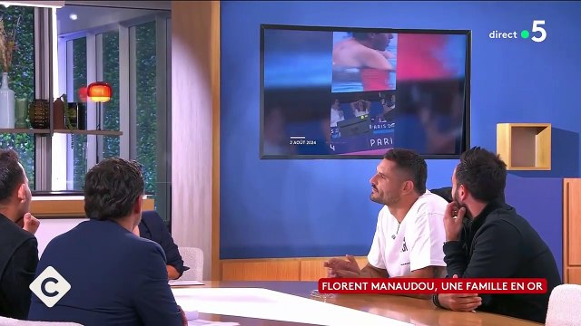 Florent Manaudou revient sur l'émotion de sa sœur Laure lors des JO dans C à vous
