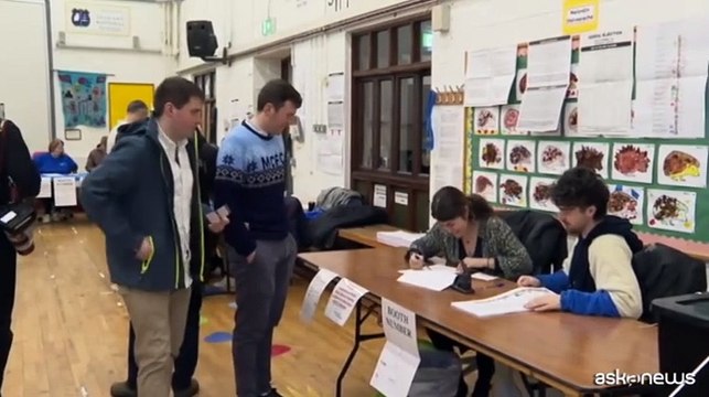 Seggi aperti in Irlanda, il premier Harris cerca conferme