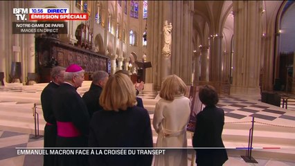 "Cette statue, comme Notre-Dame de Paris, est une miraculée": Emmanuel Macron découvre la décoration de l'intérieur de la cathédrale après l'incendie dévastateur
