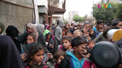 Pilu! Antrean Anak-Anak Palestina Demi Makanan Hangat