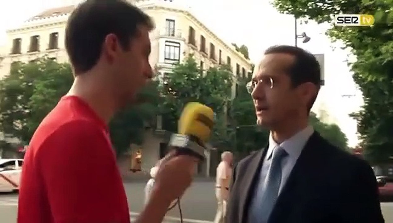 Así destrozó un abogado liberal a Broncano