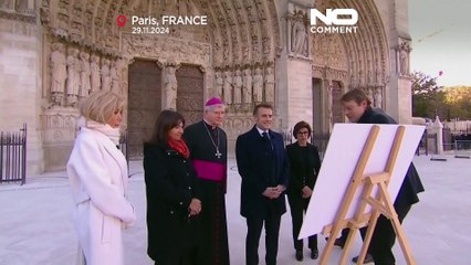 Il presidente francese Macron visita Notre Dame prima della riapertura