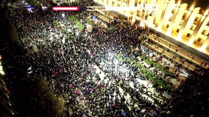 غضب واشتباكات في تبليسي بعد تعليق جورجيا محادثات الانضمام إلى الاتحاد الأوروبي