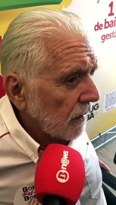 Em meio a especulações, Jaques Wagner faz aceno a Elmar Nascimento