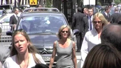 GALA VIDÉO - Claire Chazal et son incontournable carré blond wavy