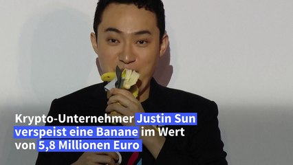 Krypto-Unternehmer isst Banane für 5,8 Millionen Euro