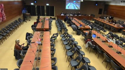 지지부진 플라스틱 협상...'생산 규제' 조항 제외될 수도 / YTN