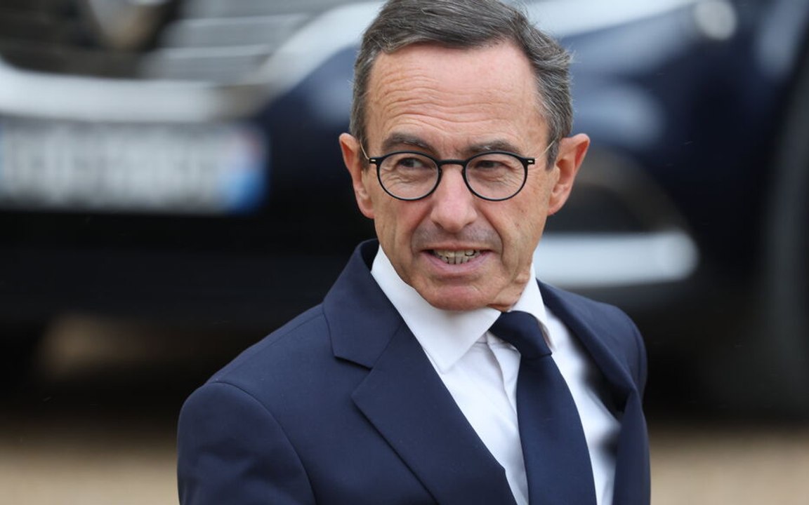 Immigration : Retailleau prêt à un « bras de fer » avec le Royaume-Uni