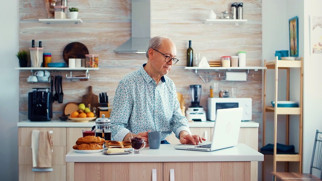 PENSIONI 2025 RIVALUTAZIONE 0,8% TABELLA IMPORTI E AUMENTI