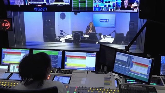 Notre-Dame de Paris : «Vous avez fait de ce défi une réalité», insiste Emmanuel Macron face aux compagnons